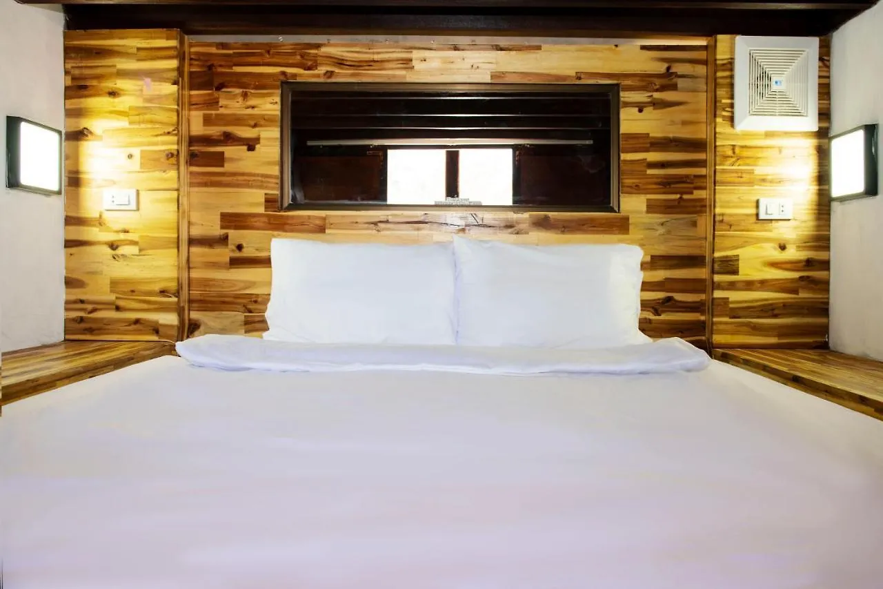 Hostel Mad Monkey Luang Prabang (Adults Only)